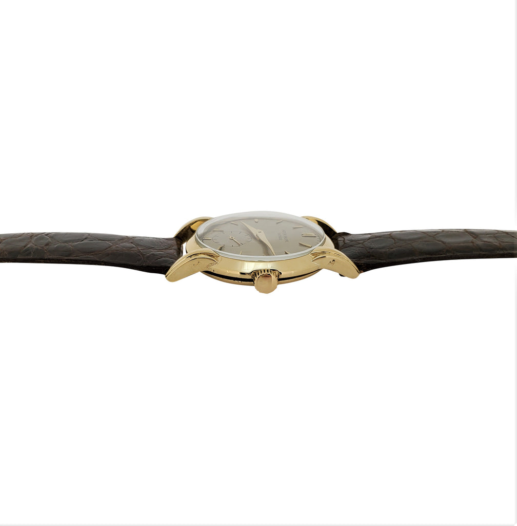 Patek Philippe 2429J Vintage Unusual Large Curved Claw Lugs in Yellow Gold Circa 1948