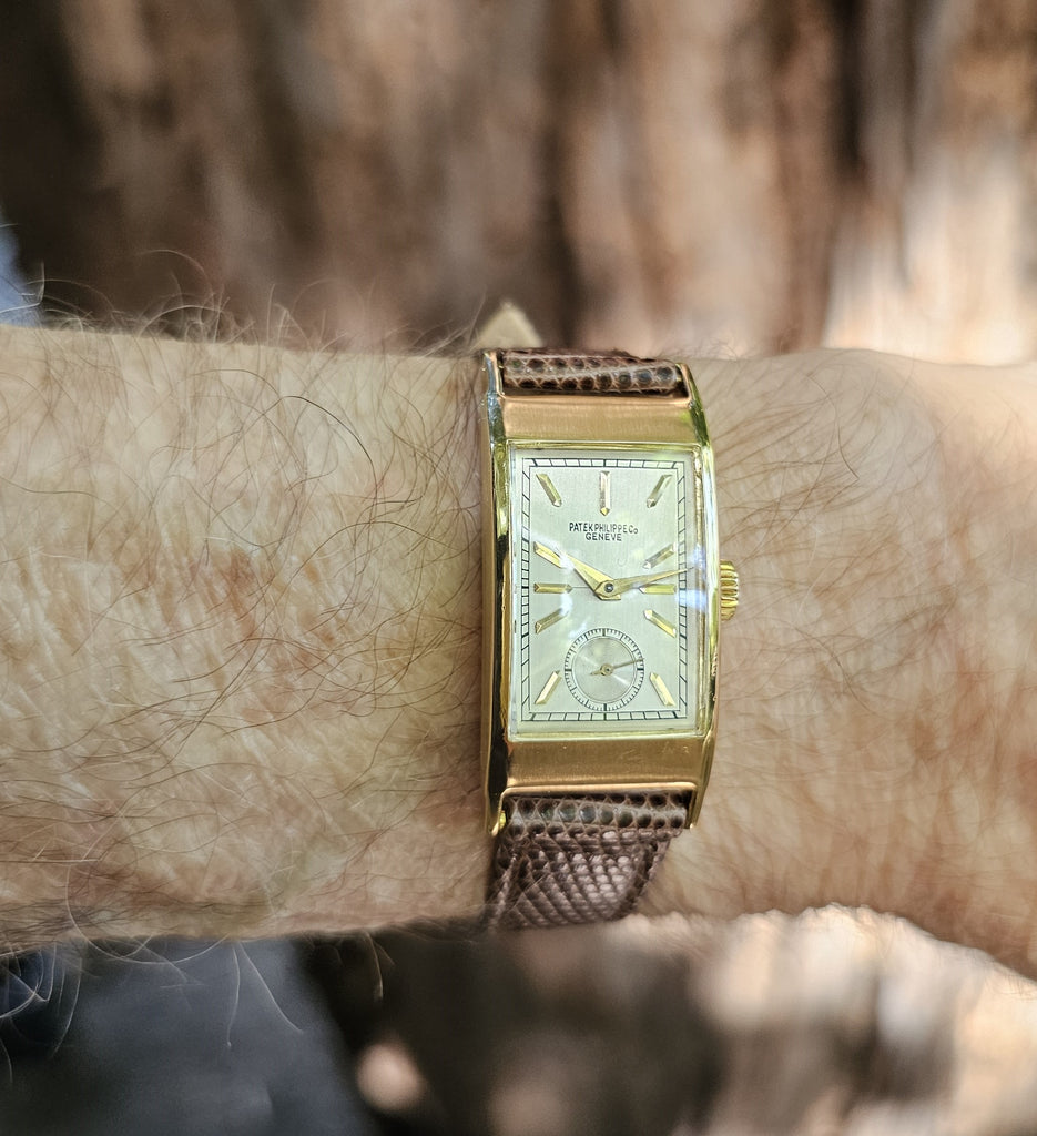 Patek Philippe 425J "Tegolino" Iconic Vintage  Art Deco Watch in Yellow Gold Circa 1943-44