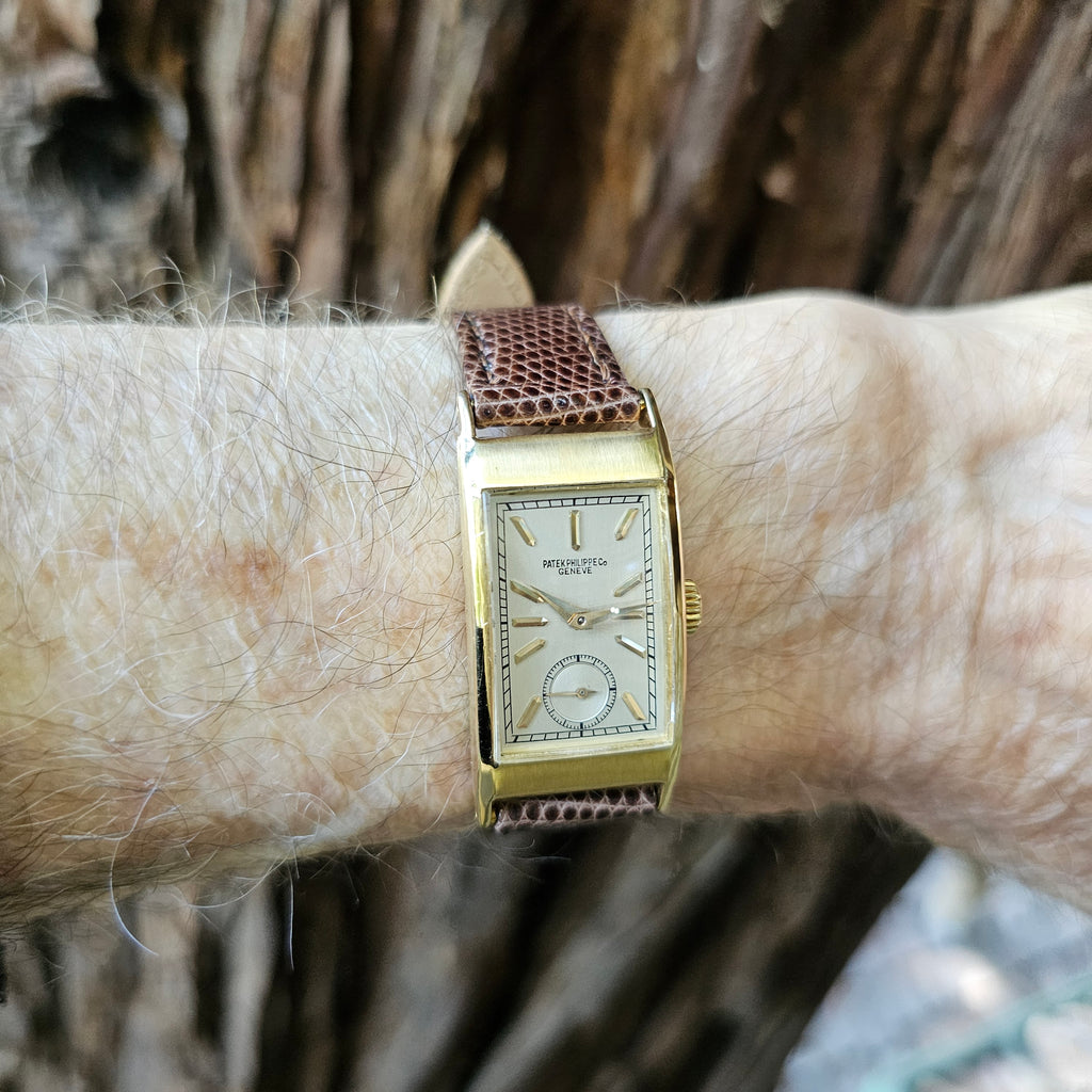 Patek Philippe 425J "Tegolino" Iconic Vintage  Art Deco Watch in Yellow Gold Circa 1943-44