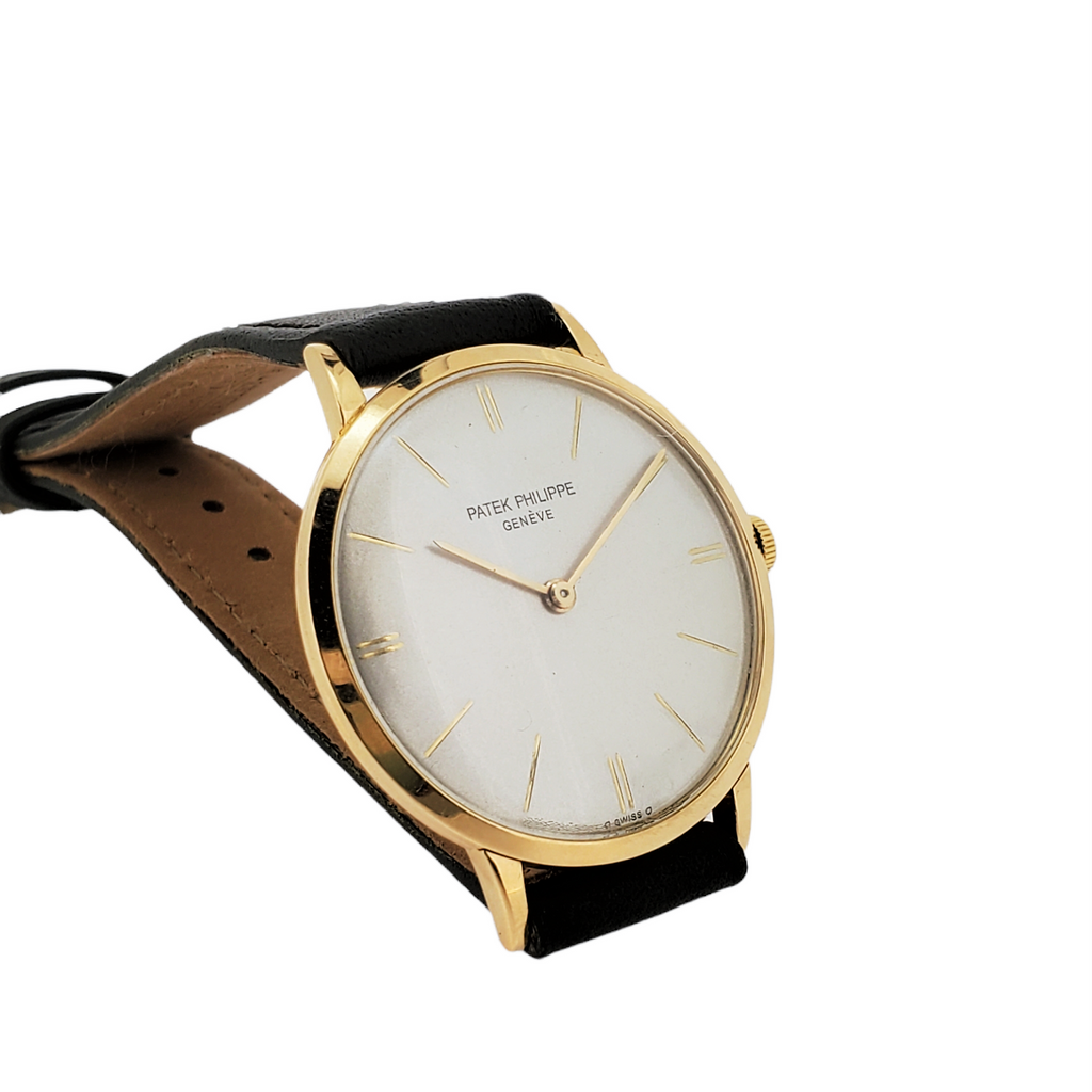 Patek Philippe 3538;  Classic Vintage extra thin Calatrava Dress Watch 33mm Circa 1970's