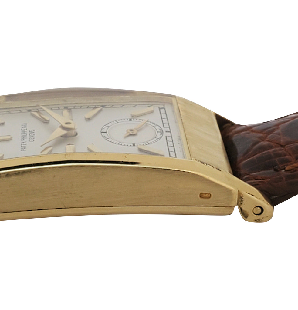 Patek Philippe 425J "Tegolino" Iconic Vintage  Art Deco Watch in Yellow Gold Circa 1940