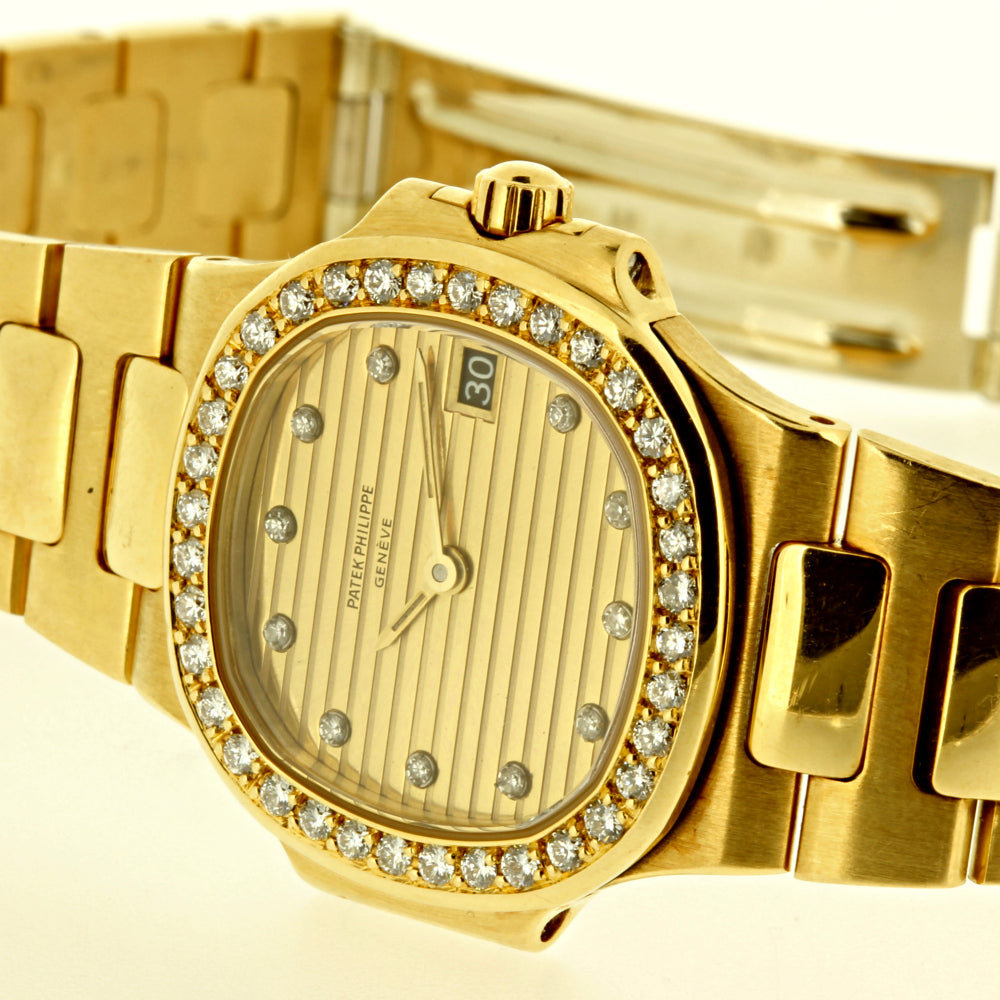 Patek Philippe 4700-3J Ladies Nautilus Watch